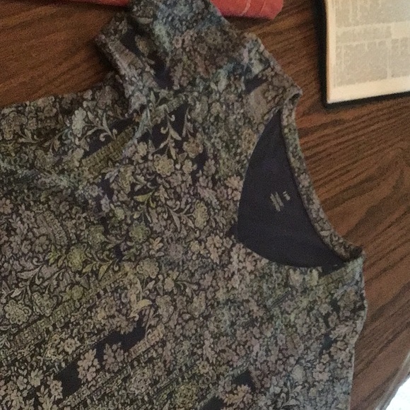 J. Jill Pima s/s size L vneck - Picture 3 of 5